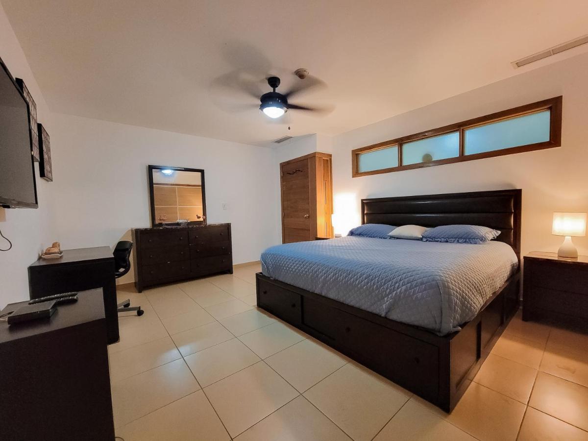 Marbella Towers Beachfront 2 Bedrooms Juan Dolio Zewnętrze zdjęcie