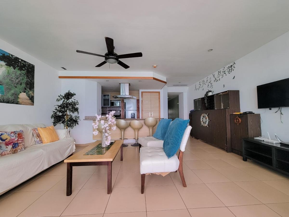 Marbella Towers Beachfront 2 Bedrooms Juan Dolio Zewnętrze zdjęcie